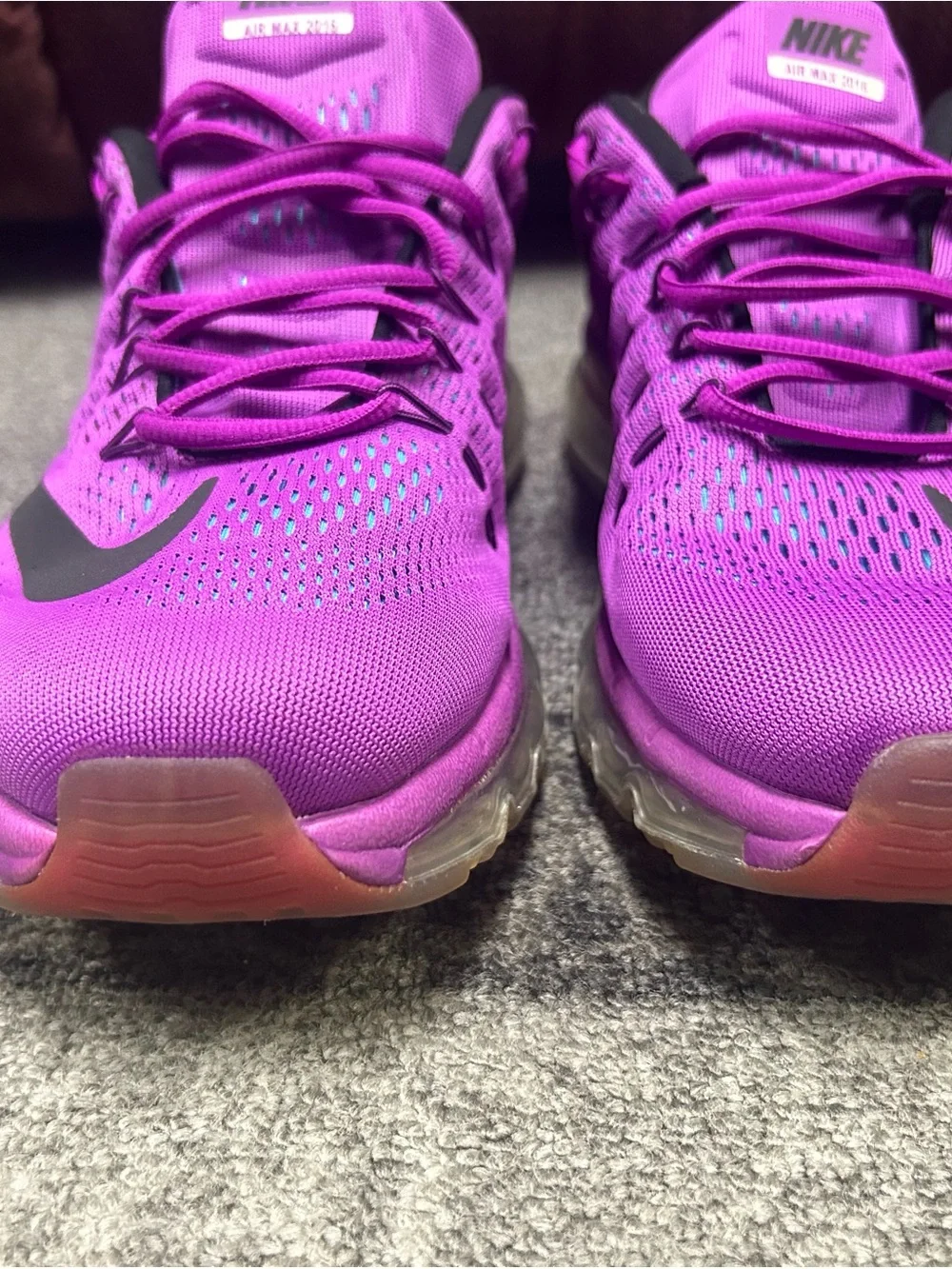 Nike Women's Athletic Shoes Purple /Black  Size 10  Excellent PreOwned Condition